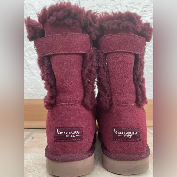 Kookaburra By Ugg  Maroon Jordan’s Short Boots With Side Button; size 8 - Picture 2 of 7